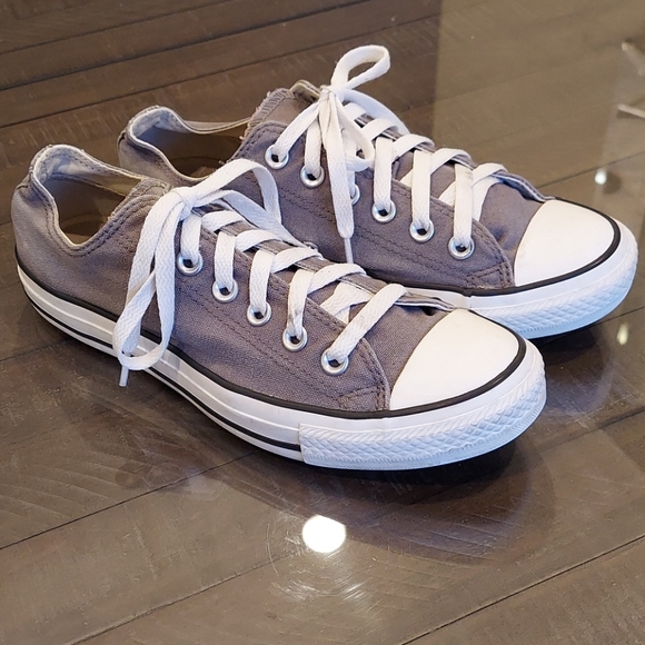 Converse Chuck Taylor All Star Low Top Sneaker - Picture 1 of 9